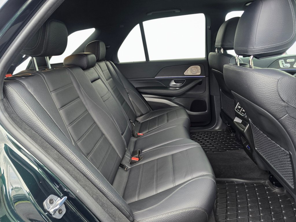 Used 2024 Mercedes-Benz GLE 350 4MATIC w/ Driver Assistance Package image 24