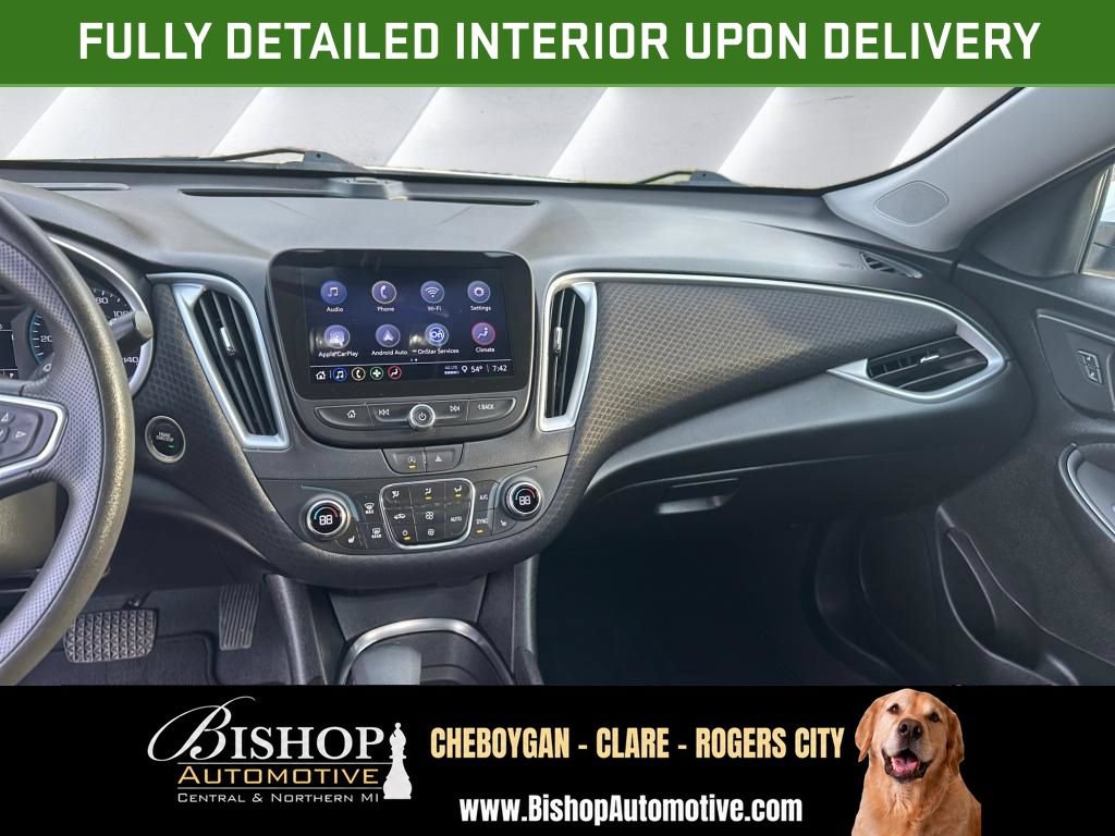 Used 2023 Chevrolet Malibu LT FWD image 3