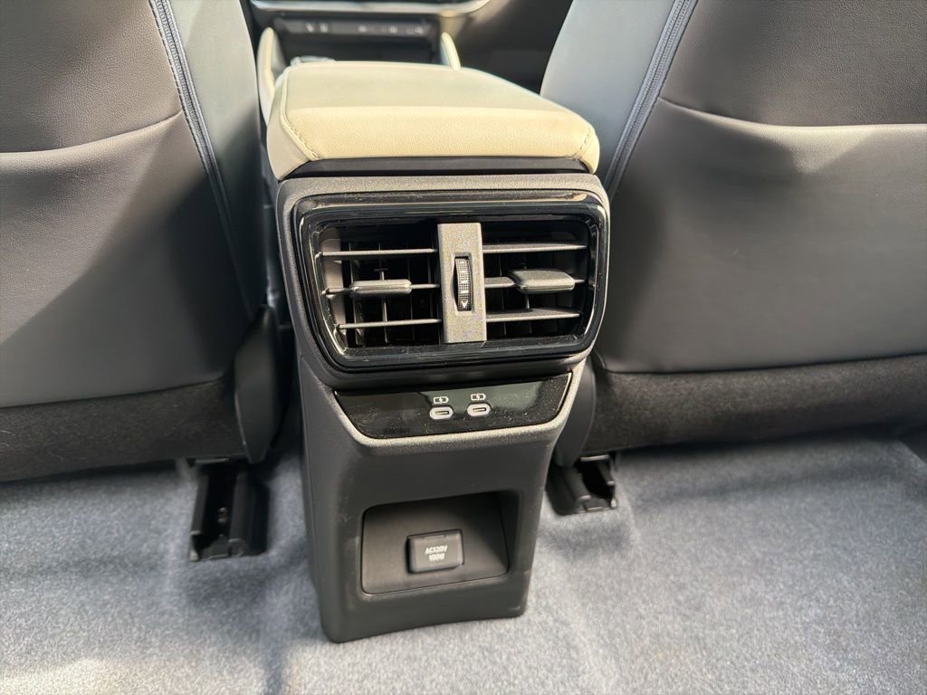 Used 2023 Lexus RZ 450e Premium image 33