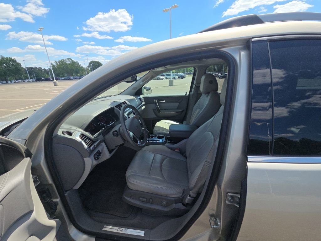 Used 2016 GMC Acadia SLT w/ Open Road Package FWD image 10