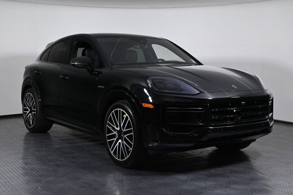 Certified 2026 Porsche Cayenne Turbo image 9