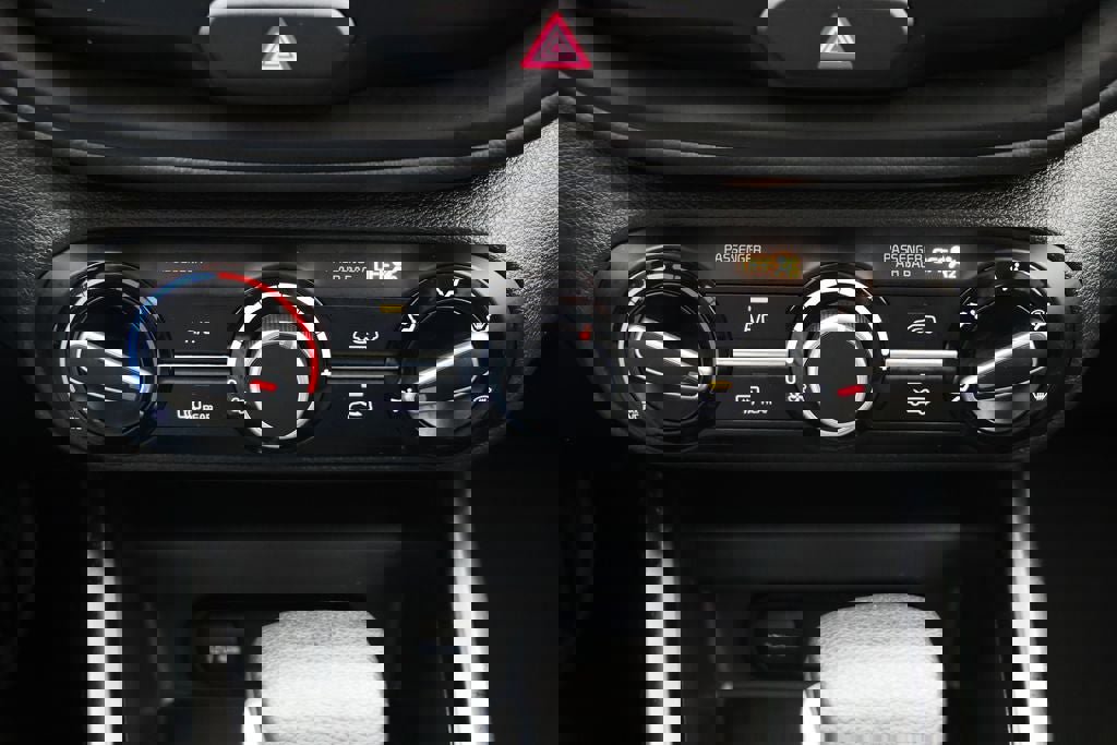 Used 2025 Kia Soul LX image 22