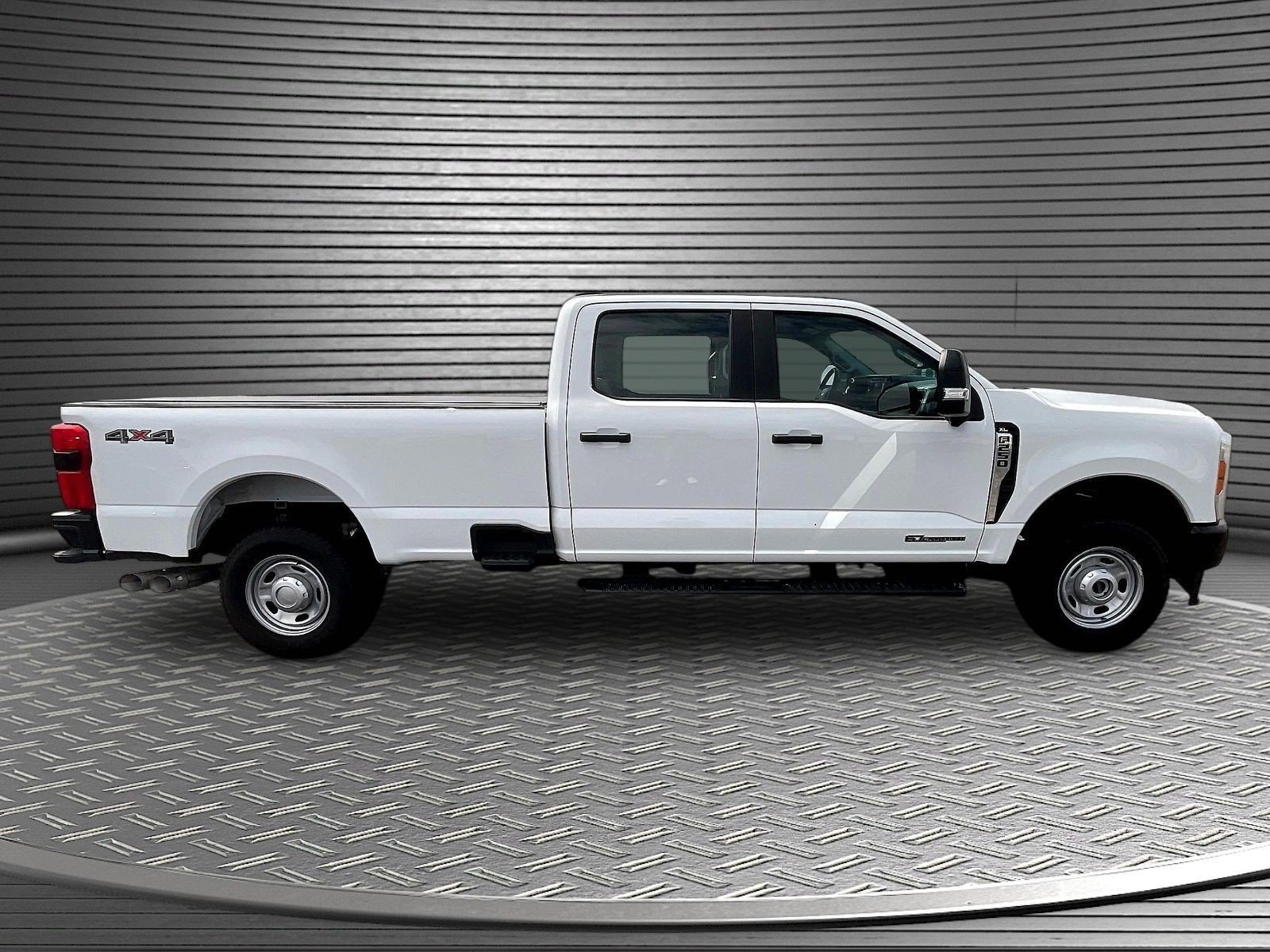 Used 2023 Ford F250 XL w/ 360-Degree Camera Package AWD/4WD image 8