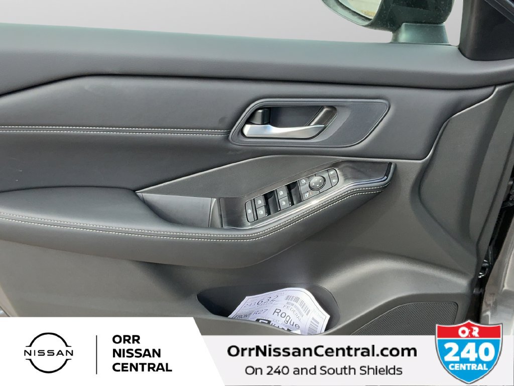New 2027 Nissan Rogue Dark Armor FWD image 16