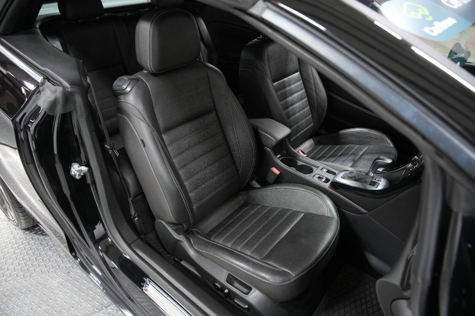 Certified 2018 Buick Cascada Premium FWD image 29