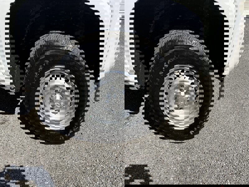 Used 2024 Toyota Tacoma SR image 5