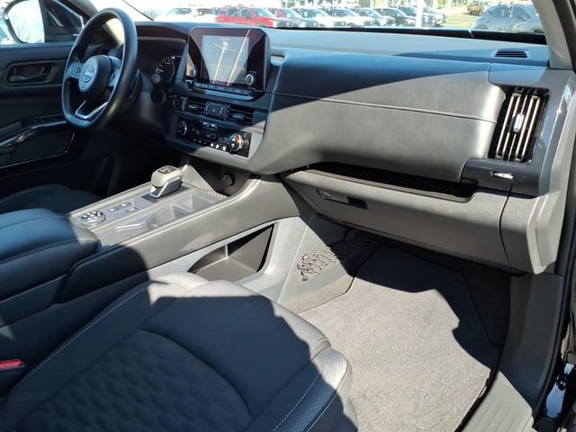 Used 2025 Nissan Pathfinder S w/ Cargo Package image 19