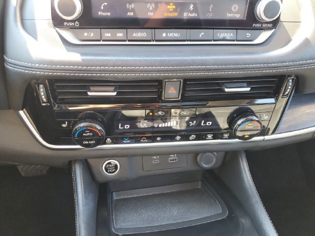 Used 2021 Nissan Rogue SL FWD image 32