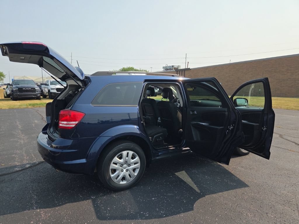 Used 2020 Dodge Journey SE w/ SE Popular Equipment Group FWD image 20