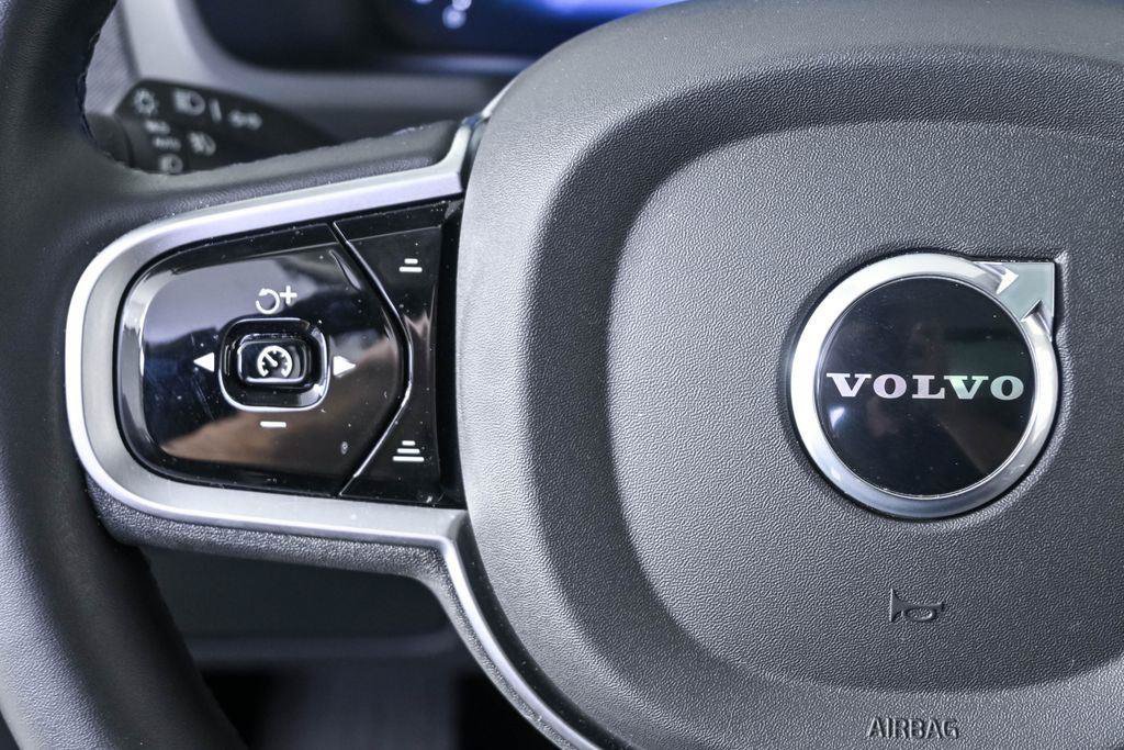 Certified 2026 Volvo XC90 B6 Ultra AWD/4WD image 12