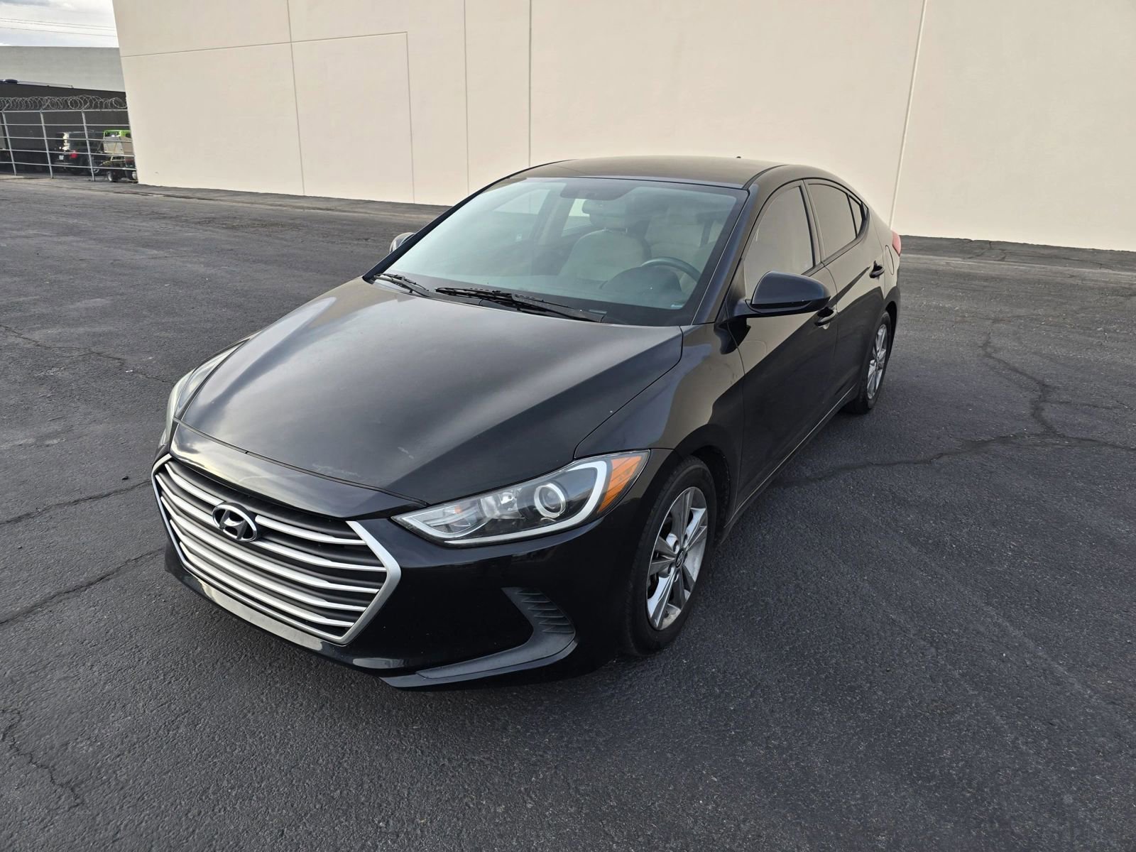 Used 2018 Hyundai Elantra SEL FWD image 2
