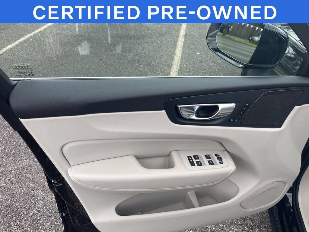 Used 2023 Volvo XC60 B5 Ultimate w/ Climate Package AWD/4WD image 11