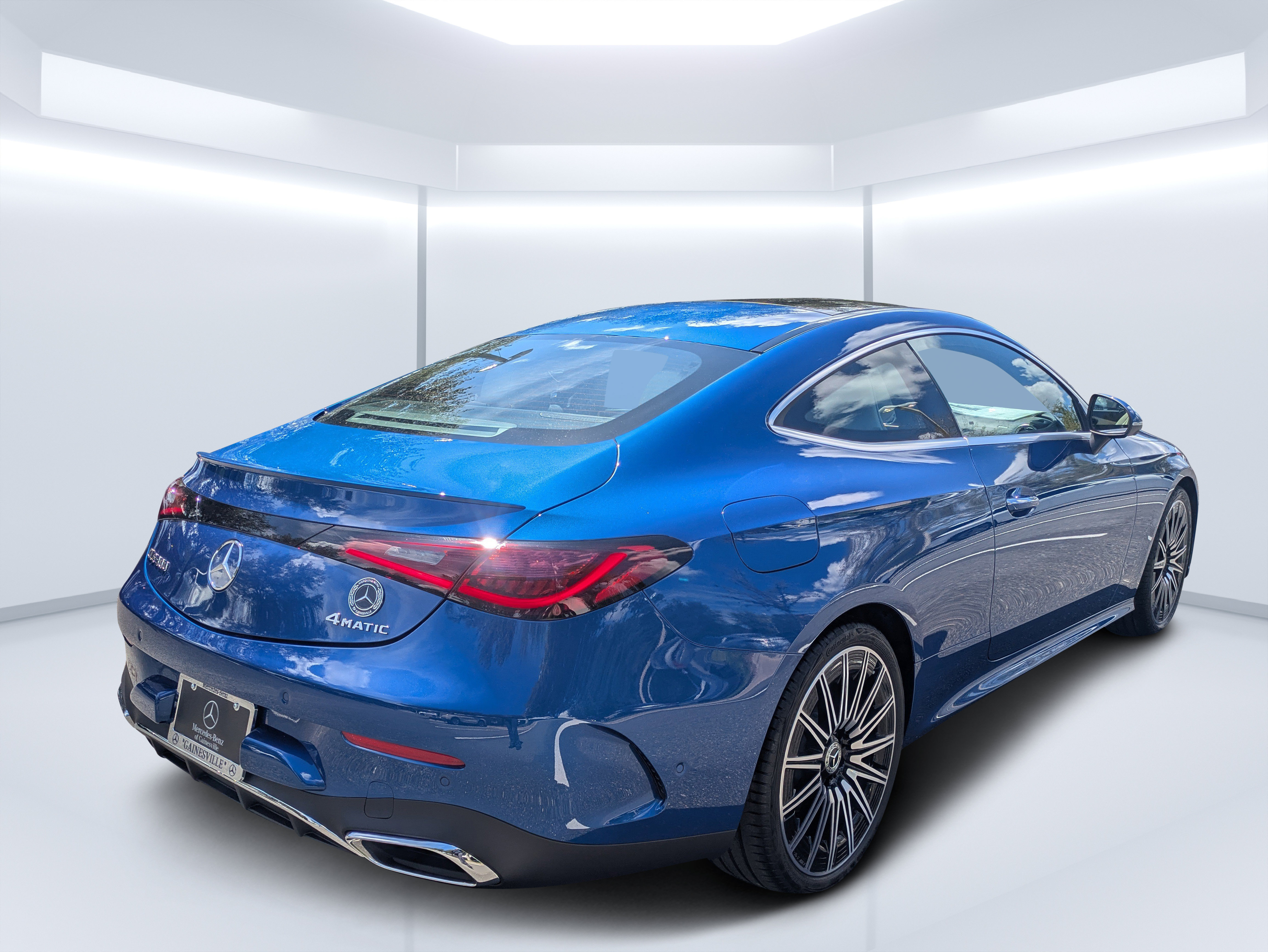New 2027 Mercedes-Benz CLE 300 4MATIC Coupe image 3