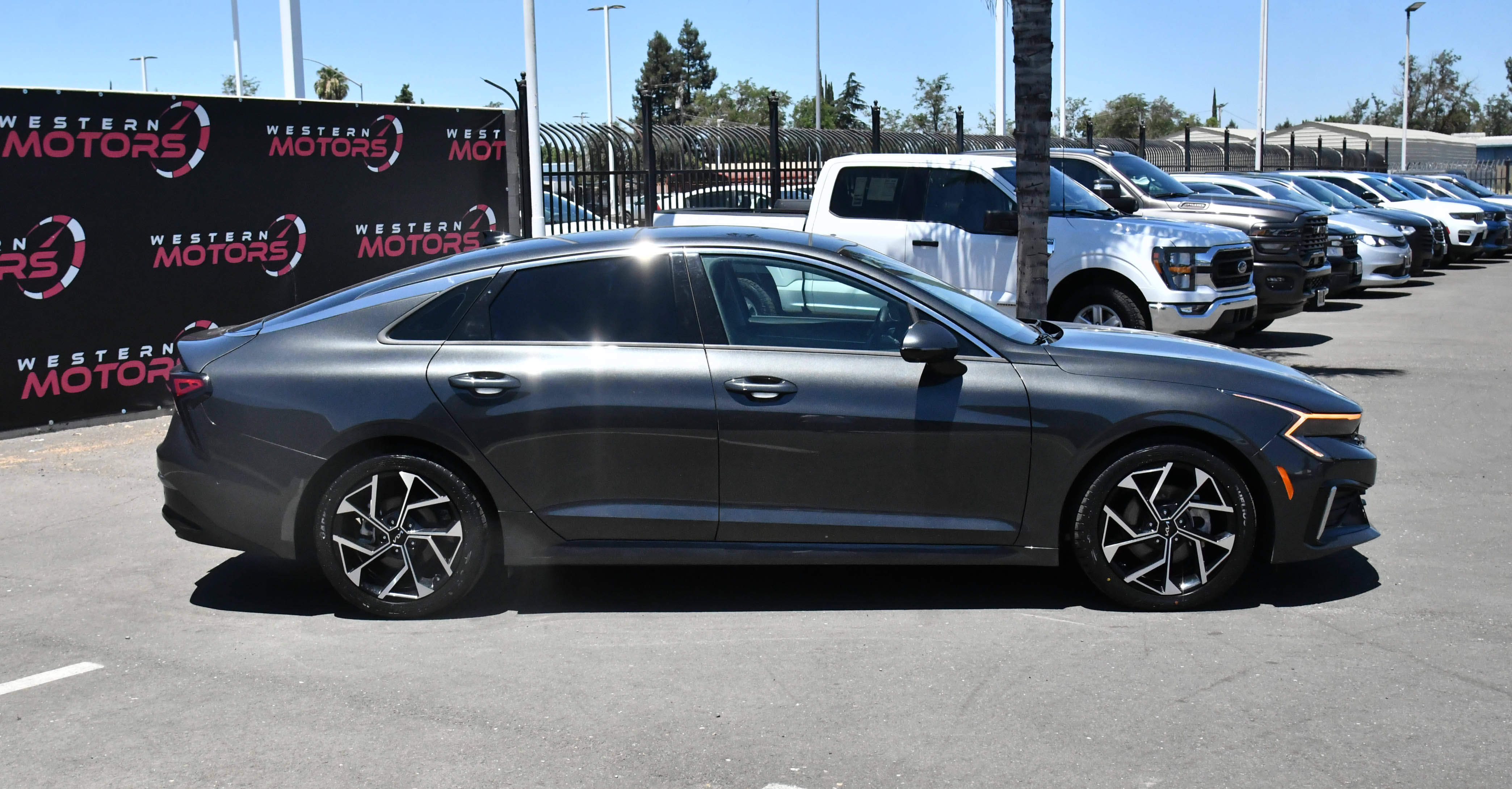 Used 2025 Kia K5 EX FWD image 9