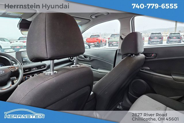 Used 2023 Hyundai Kona SE w/ Cargo Package image 22