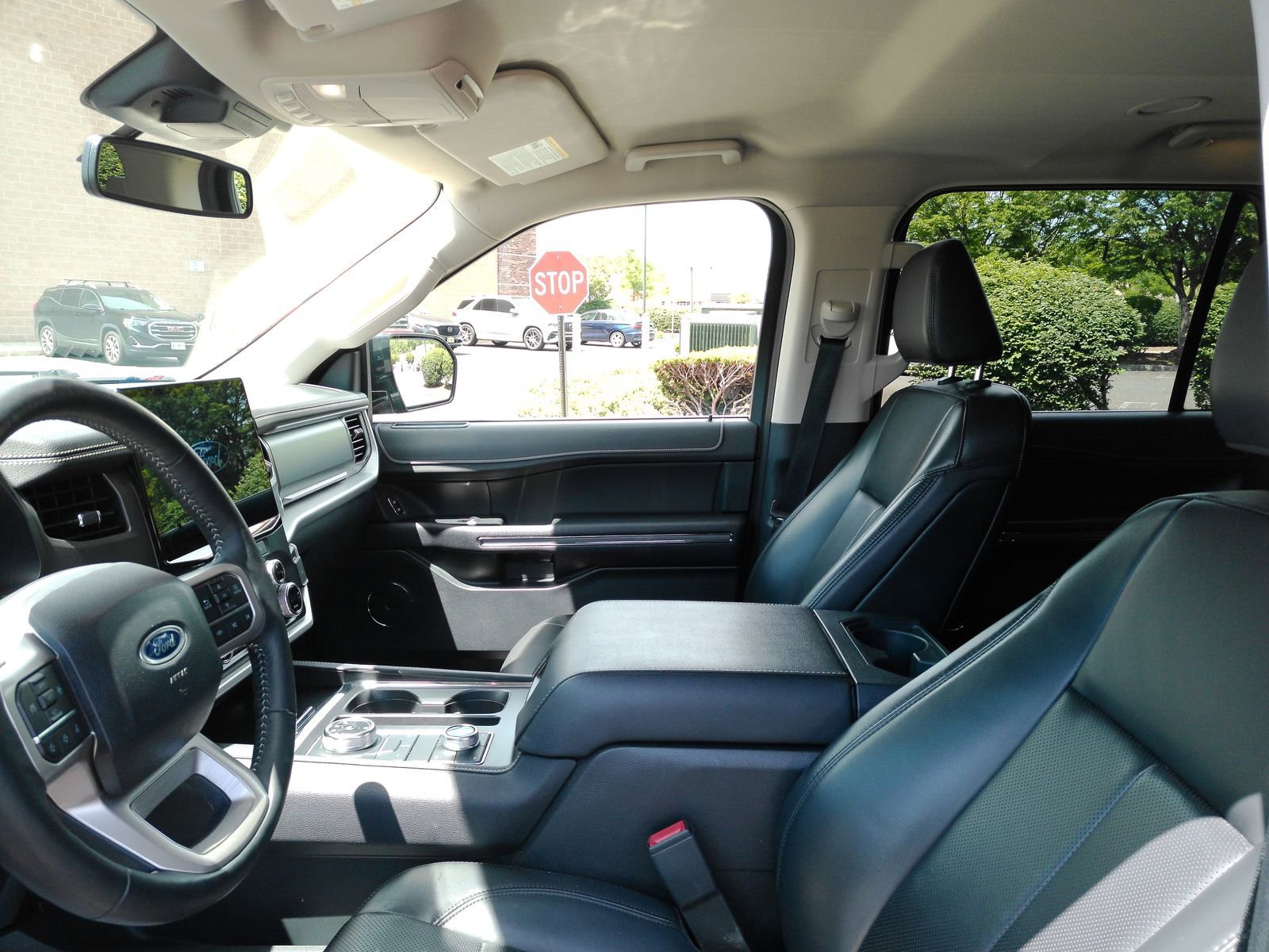 Used 2022 Ford Expedition Max XLT AWD/4WD image 10