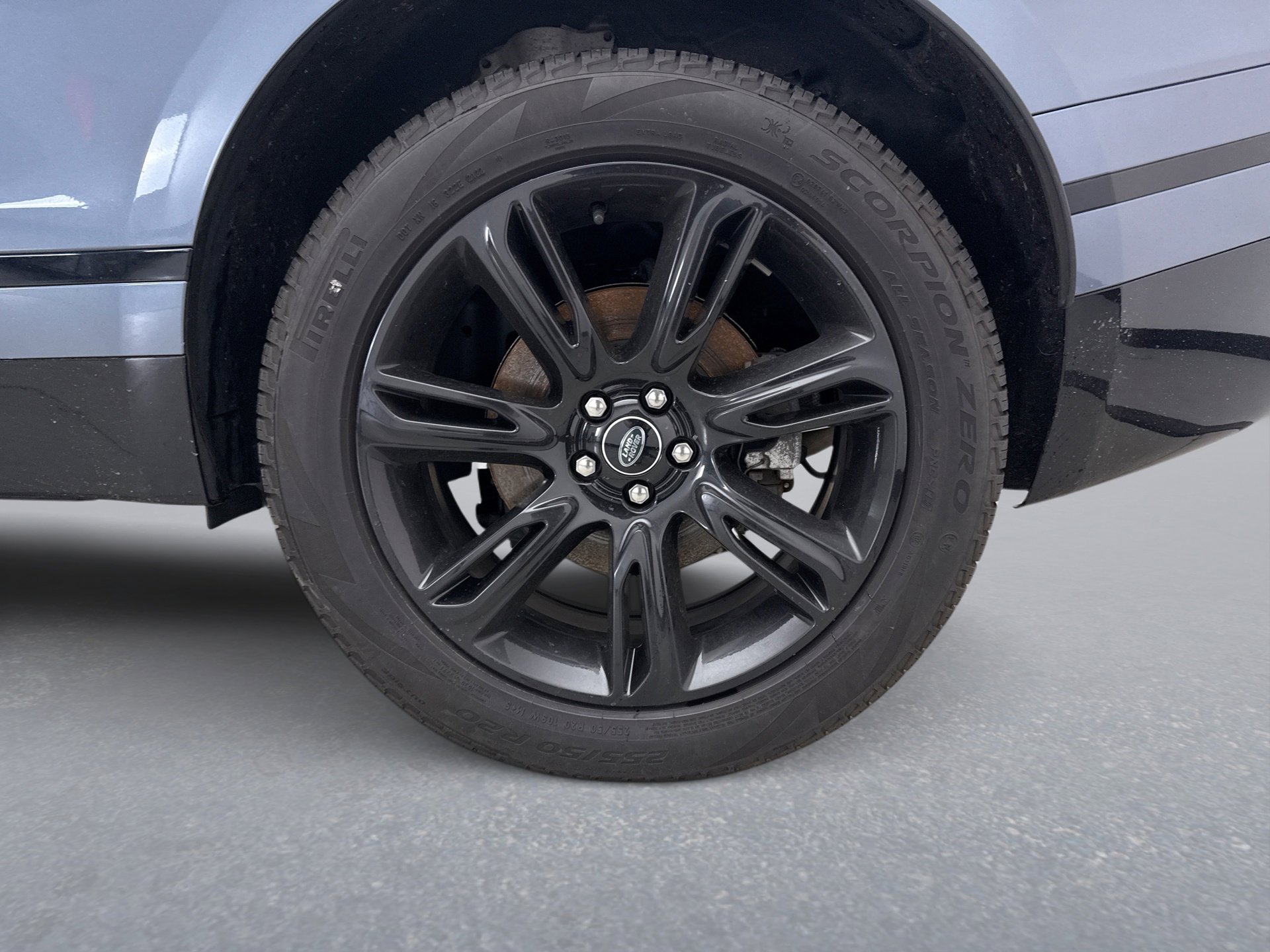 Used 2023 Land Rover Range Rover Velar R-Dynamic S image 11