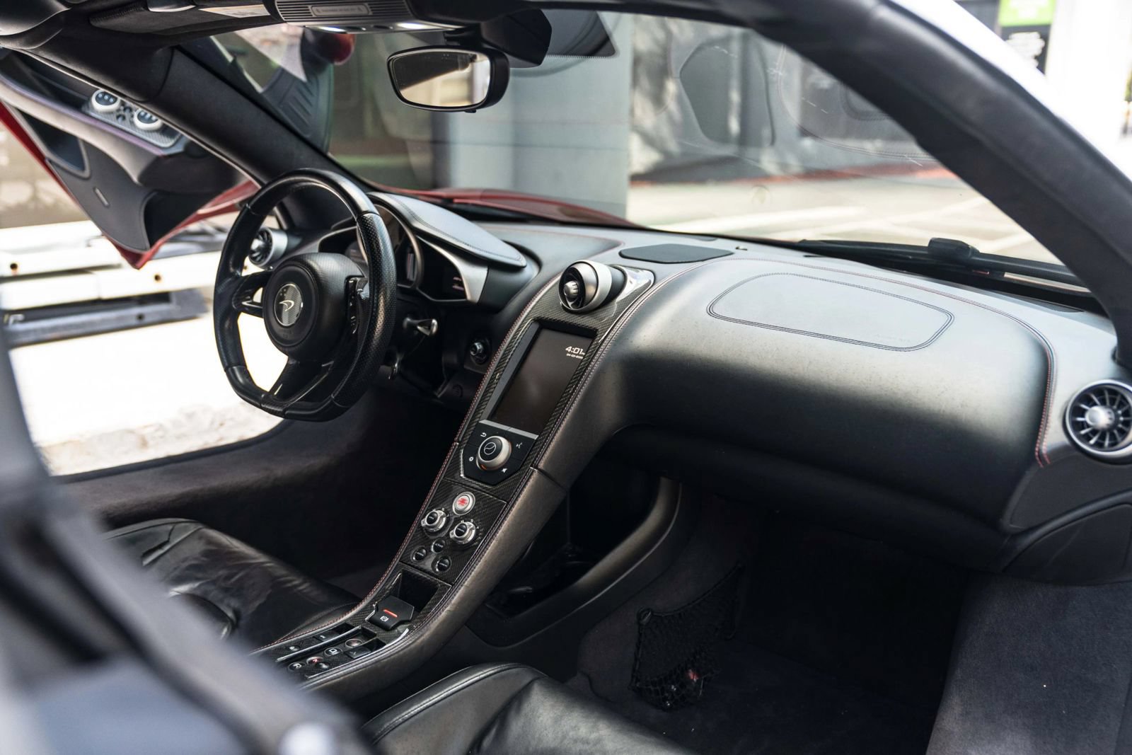 Used 2014 McLaren MP4-12C Spider RWD image 18