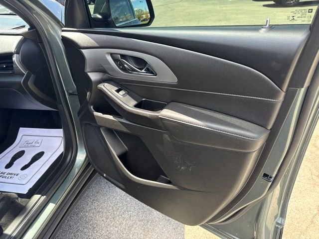 Used 2023 Chevrolet Traverse LT AWD/4WD image 41