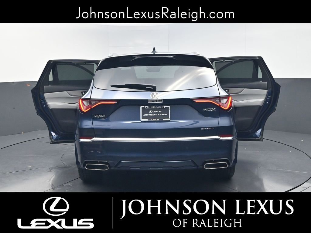 Used 2025 Acura MDX SH-AWD w/ Advance Package image 34