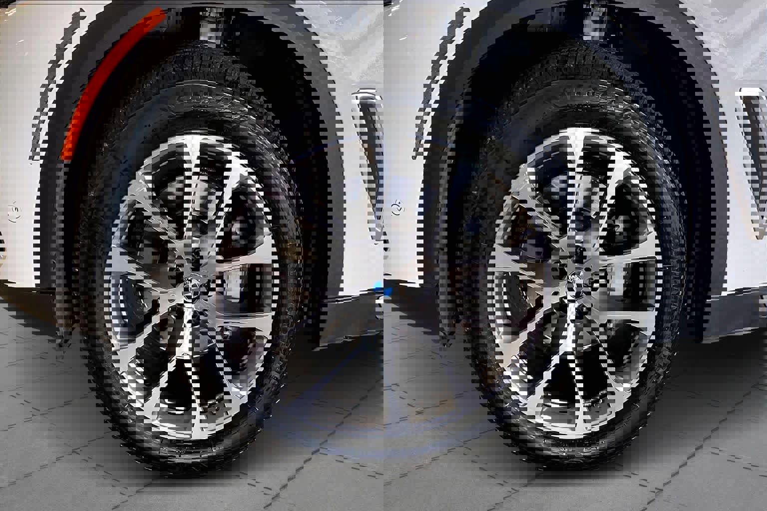 Used 2023 BMW X5 xDrive40i w/ Premium Package image 10