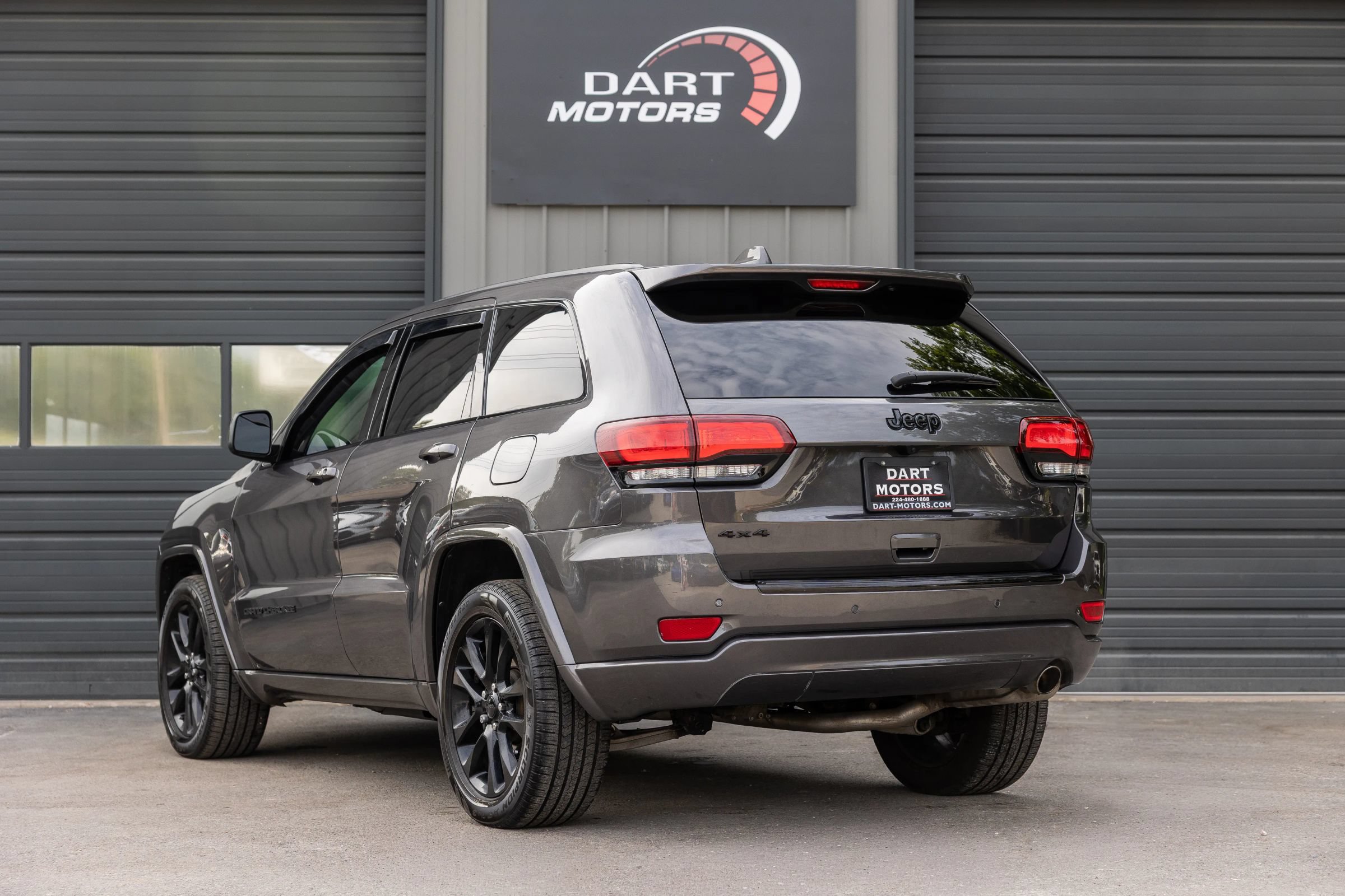 Used 2021 Jeep Grand Cherokee Laredo X AWD/4WD image 5