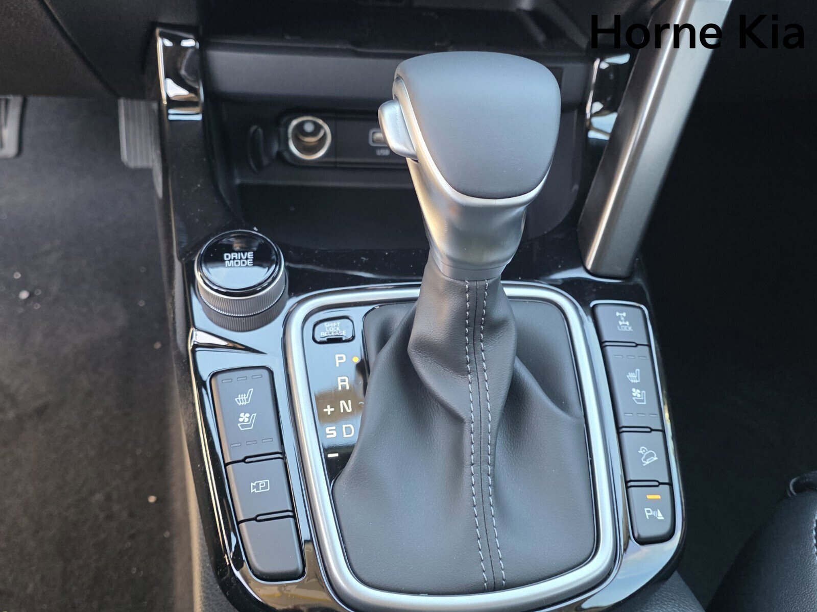 New 2026 Kia Seltos SX image 16