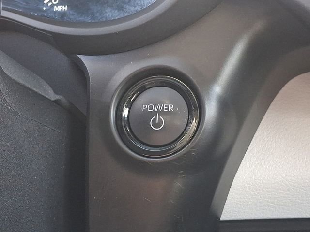 Used 2025 Toyota Sienna LE image 25