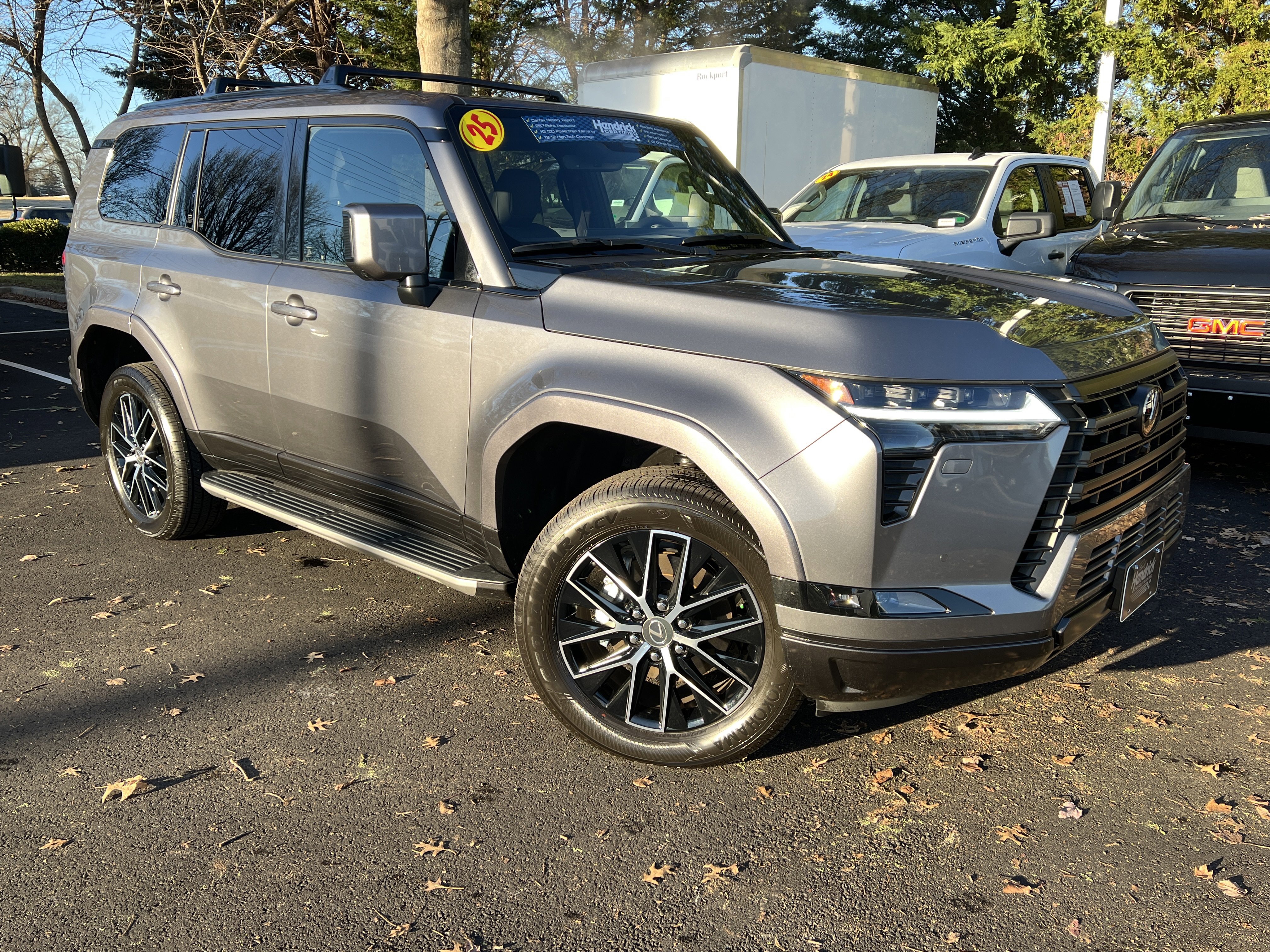 Used 2025 Lexus GX 550 image 2