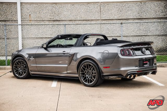 Used 2014 Ford Mustang Shelby GT500 w/ Equipment Group 821A RWD image 4