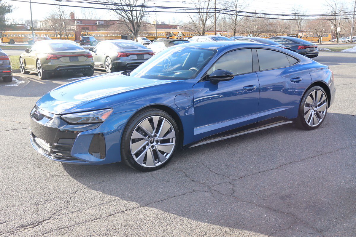 Used 2022 Audi e-tron GT Prestige AWD/4WD image 1