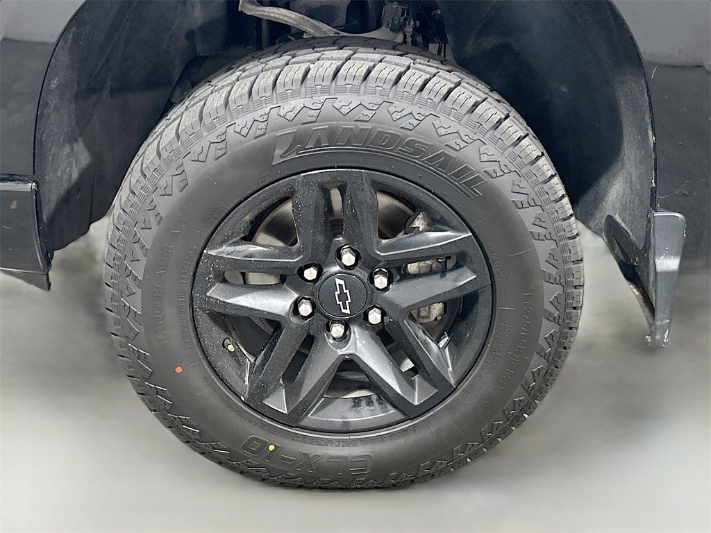 Used 2024 Chevrolet Silverado 1500 Custom Trail Boss w/ LPO, Dark Essentials Package image 26