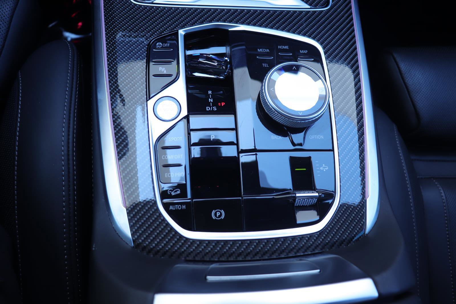 Used 2025 BMW X7 M60i image 42