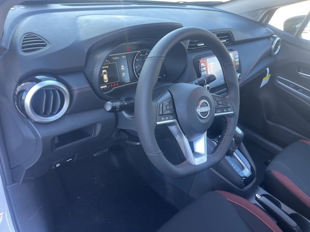 New 2025 Nissan Versa SR w/ Trunk Package image 9