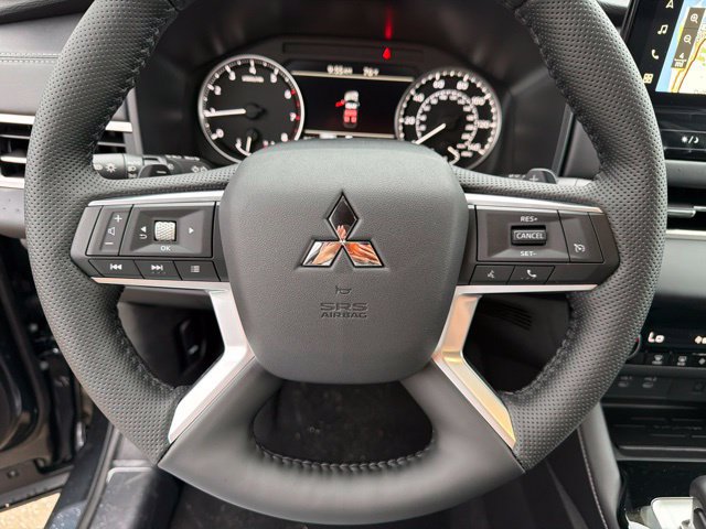 New 2026 Mitsubishi Outlander LE FWD image 43