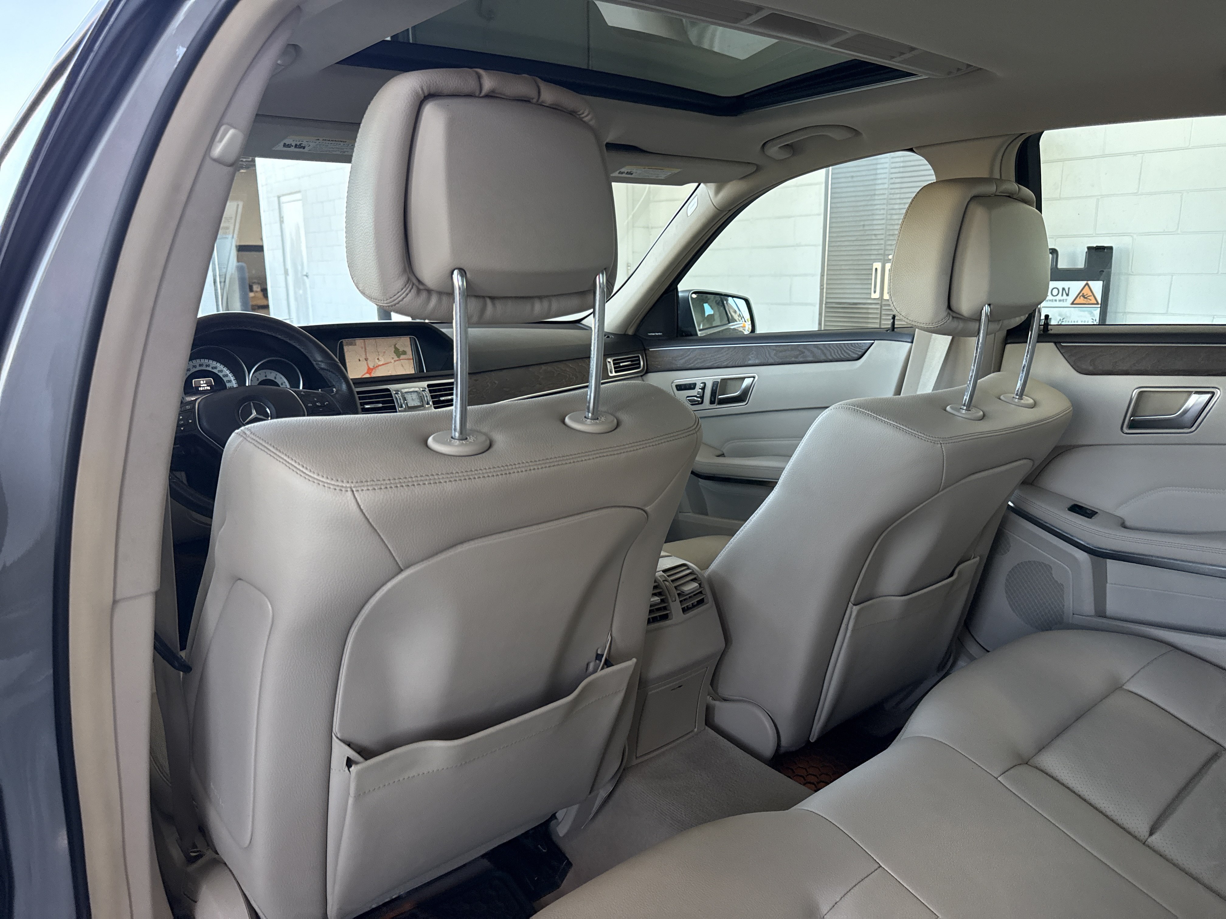Used 2014 Mercedes-Benz E 350 Sedan image 23