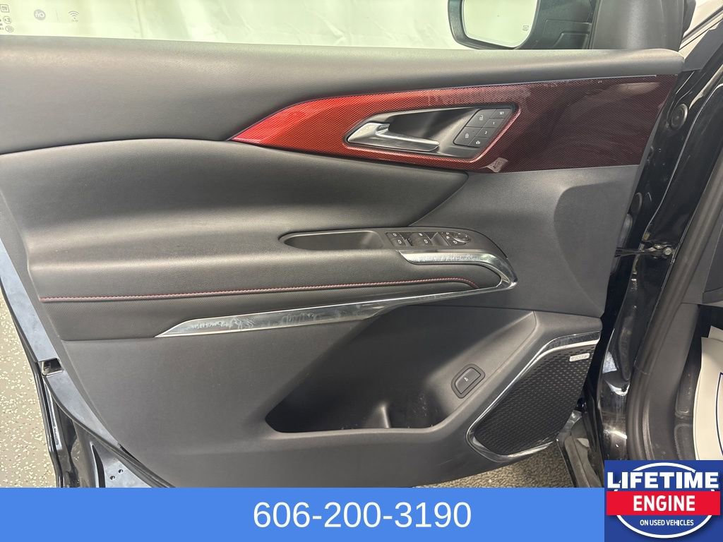 Used 2024 Chevrolet Traverse RS image 9