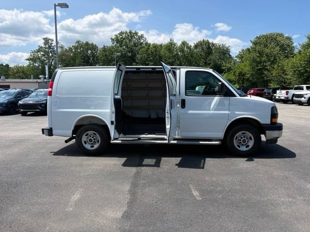 Used 2025 GMC Savana 2500 w/ Driver Convenience Package RWD image 10