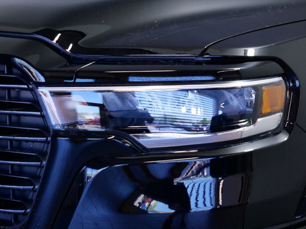Used 2025 RAM 1500 Laramie w/ Sport Appearance Package image 21