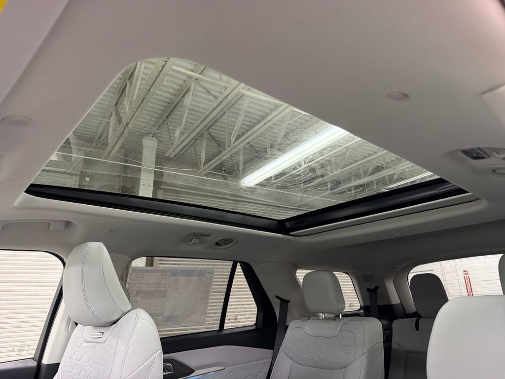 New 2026 Ford Explorer Platinum image 9