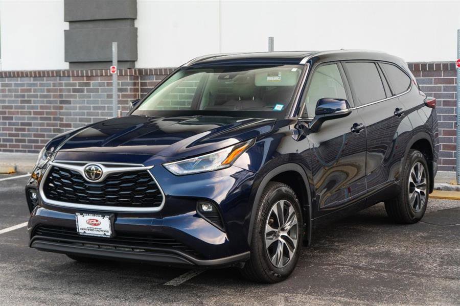 Used 2021 Toyota Highlander XLE