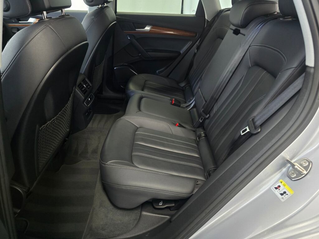 Used 2023 Audi Q5 2.0T Premium w/ Convenience Package image 20