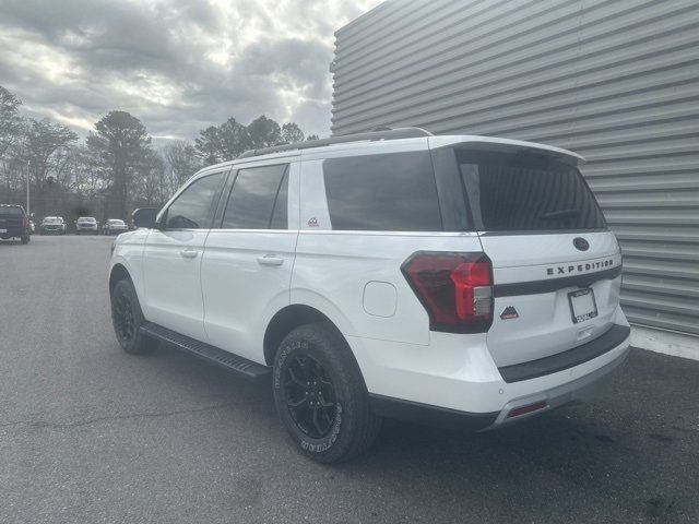 Used 2022 Ford Expedition Timberline image 7
