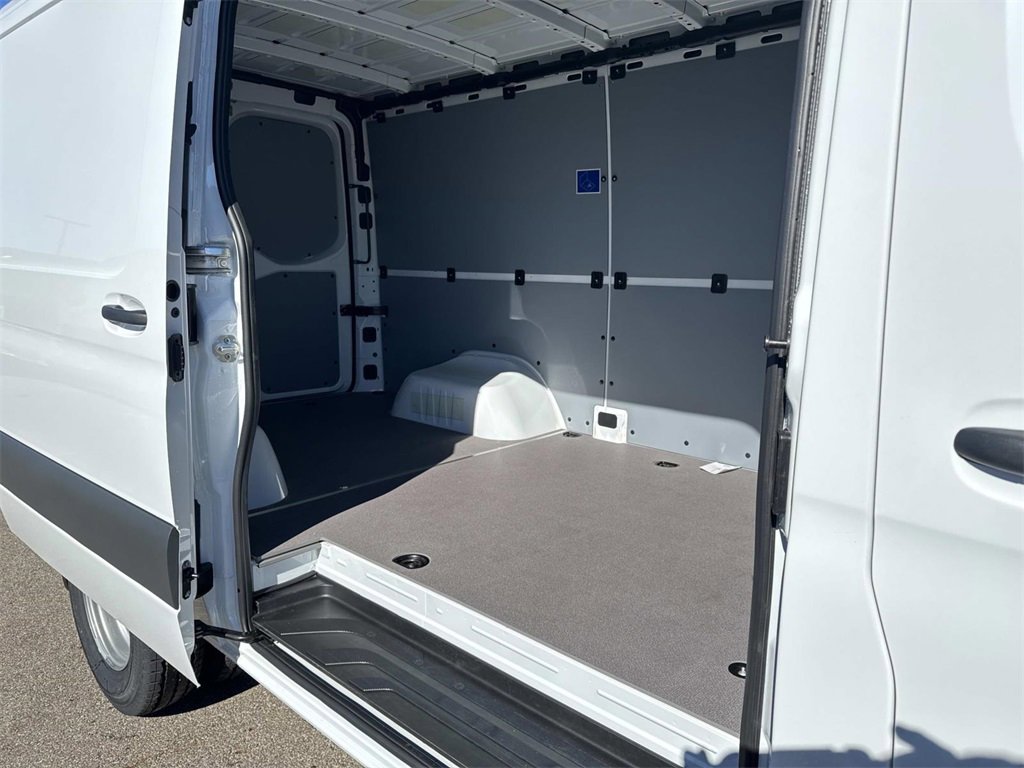 New 2026 Mercedes-Benz Sprinter 144 Cargo image 12
