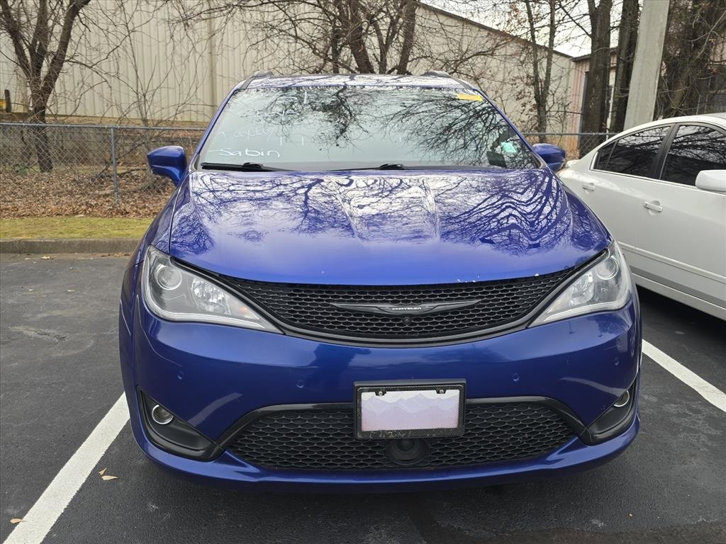 Used 2019 Chrysler Pacifica Touring-L Plus w/ Advanced Safetytec Group video 2