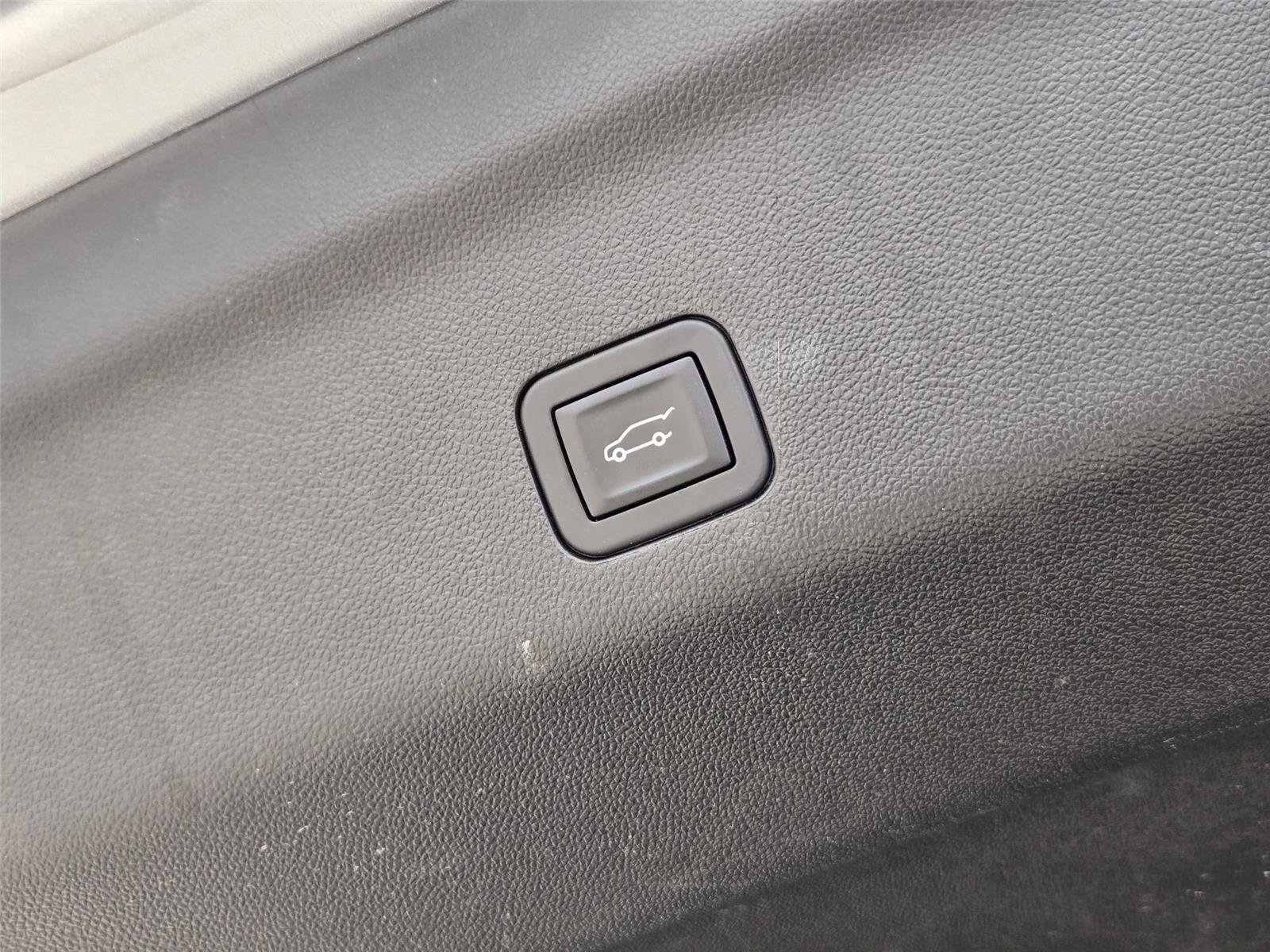 Certified 2025 Cadillac Escalade Sport Platinum AWD/4WD image 36