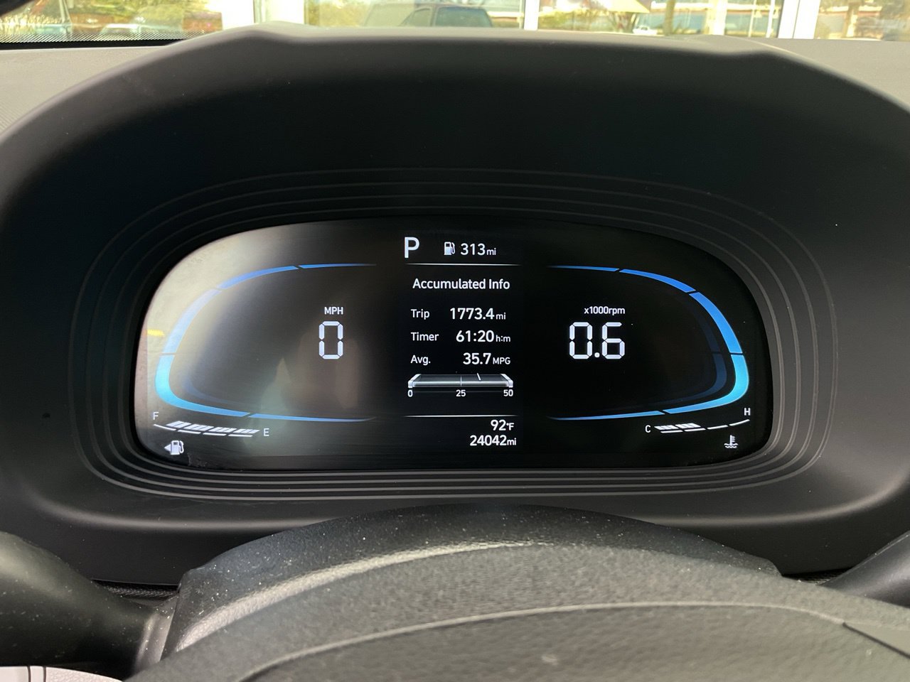 Used 2025 Hyundai Venue SEL FWD image 39