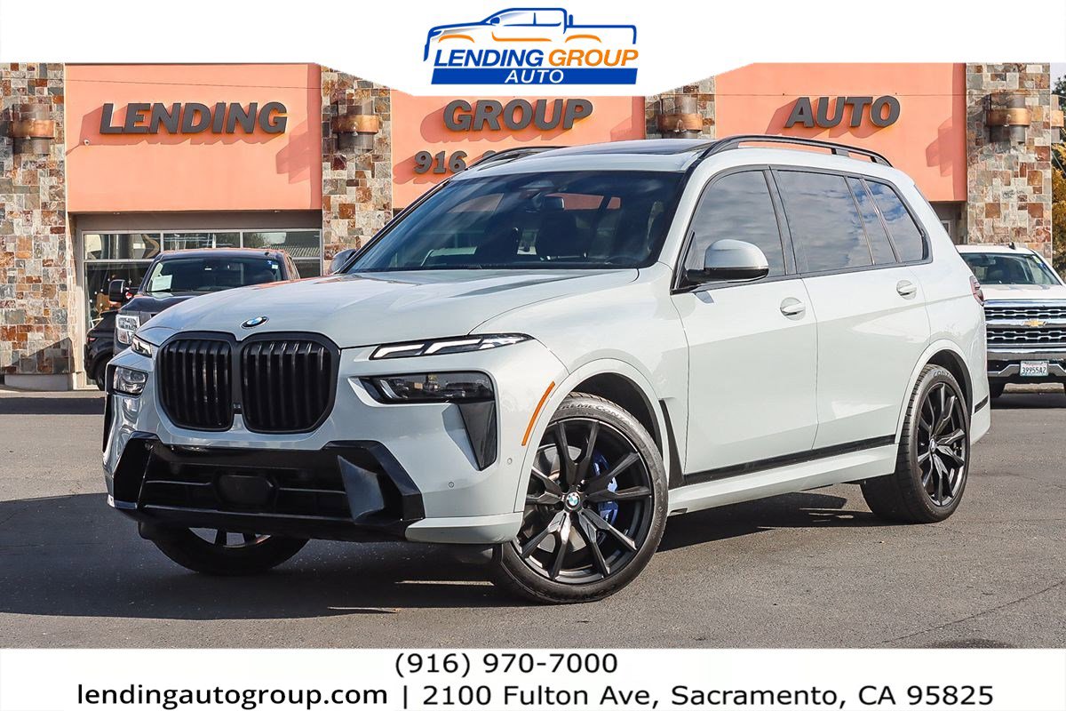 Used 2023 BMW X7 xDrive40i w/ M Sport Package image 1