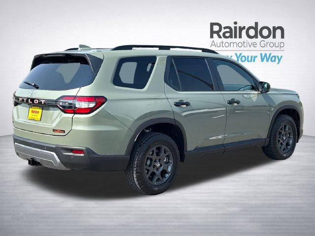 Certified 2026 Honda Pilot TrailSport image 7