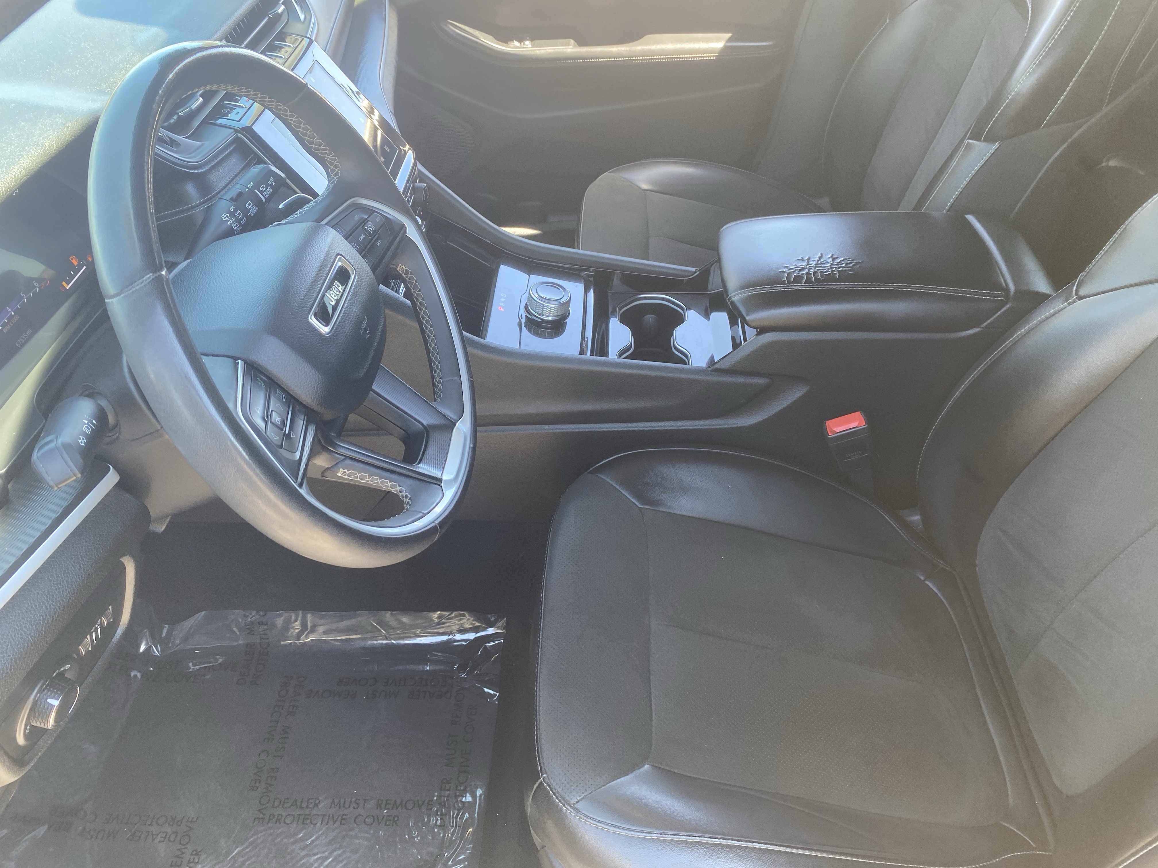 Used 2023 Jeep Grand Cherokee L Laredo AWD/4WD image 19
